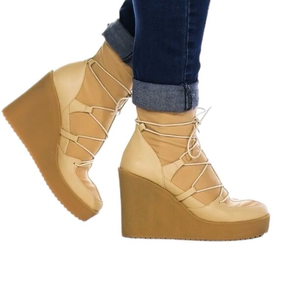 STEVE MADDEN Atomic Wedge Lace-Up Bootie - 8.5 - Picture 2 of 10